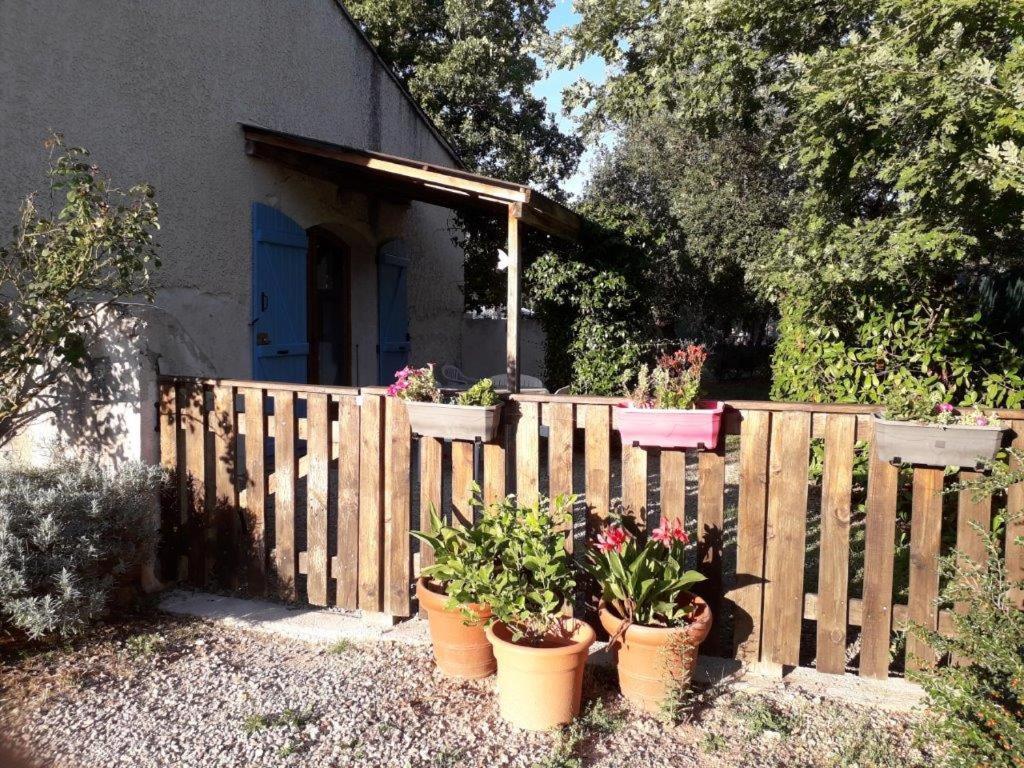 Chez Betty Apartment Le Luc Exterior photo
